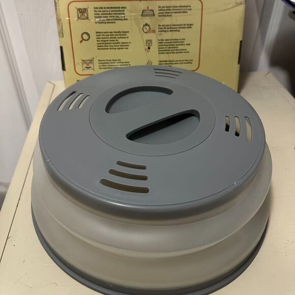 Collapsible Magnetic Microwave Cover 11–12 Inch with Handle, Grey Splatter Guard - Picture 11 of 11